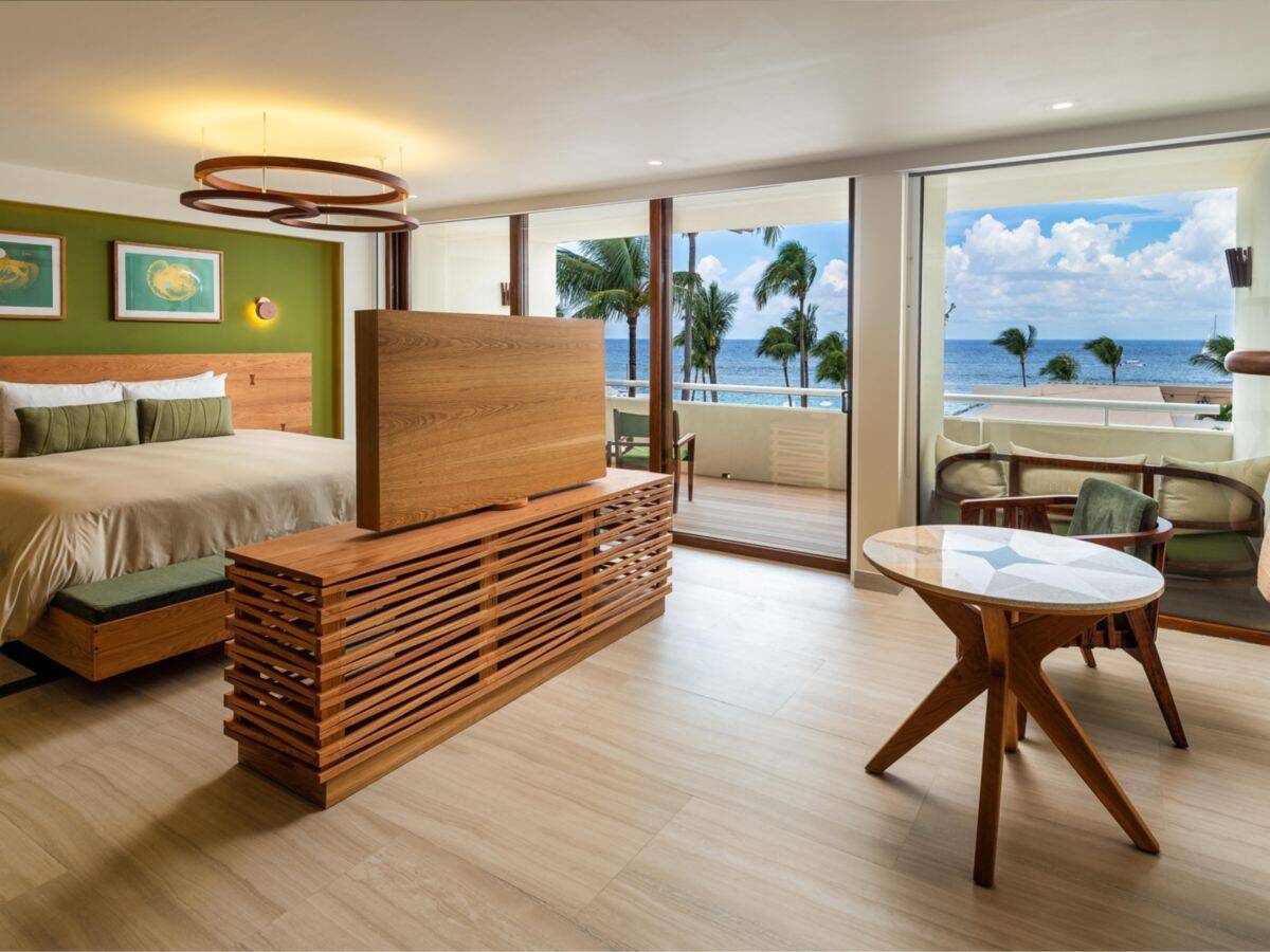 King Junior Suite Ocean View