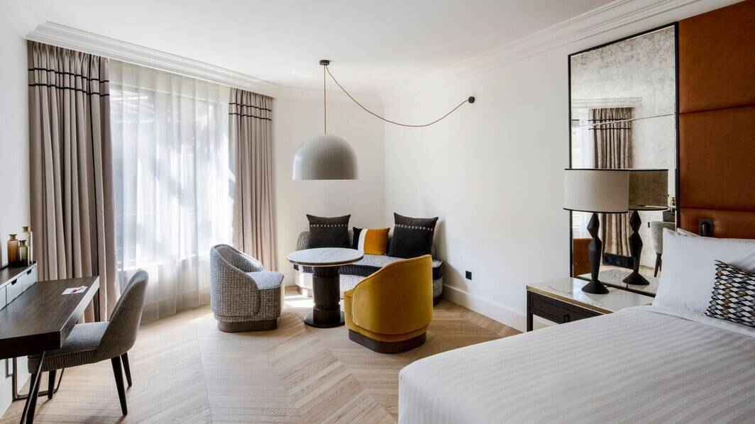 Parisian Junior Suite