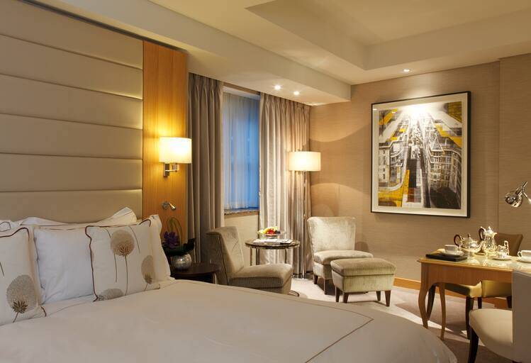 King Accessible Superior Room