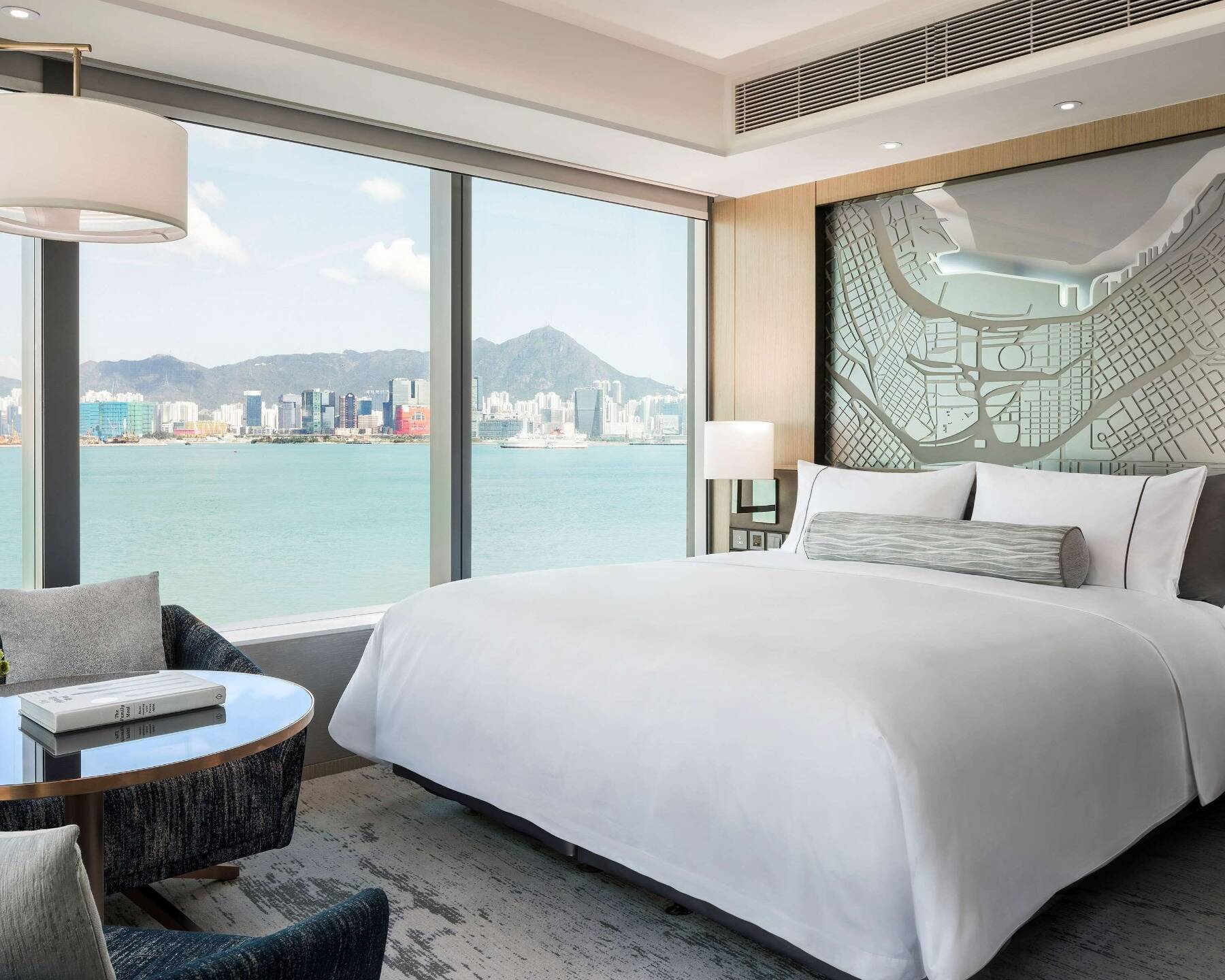 One King Bed Harbour View 