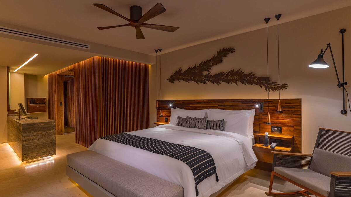 Oasis Guest Room King
