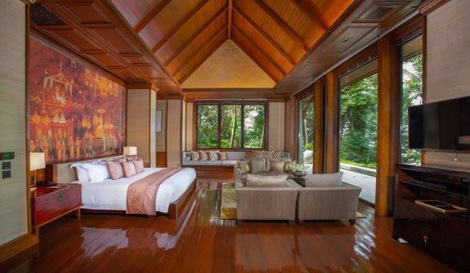 Eight Bedroom Ocean Front Residence (Villa Sawan)