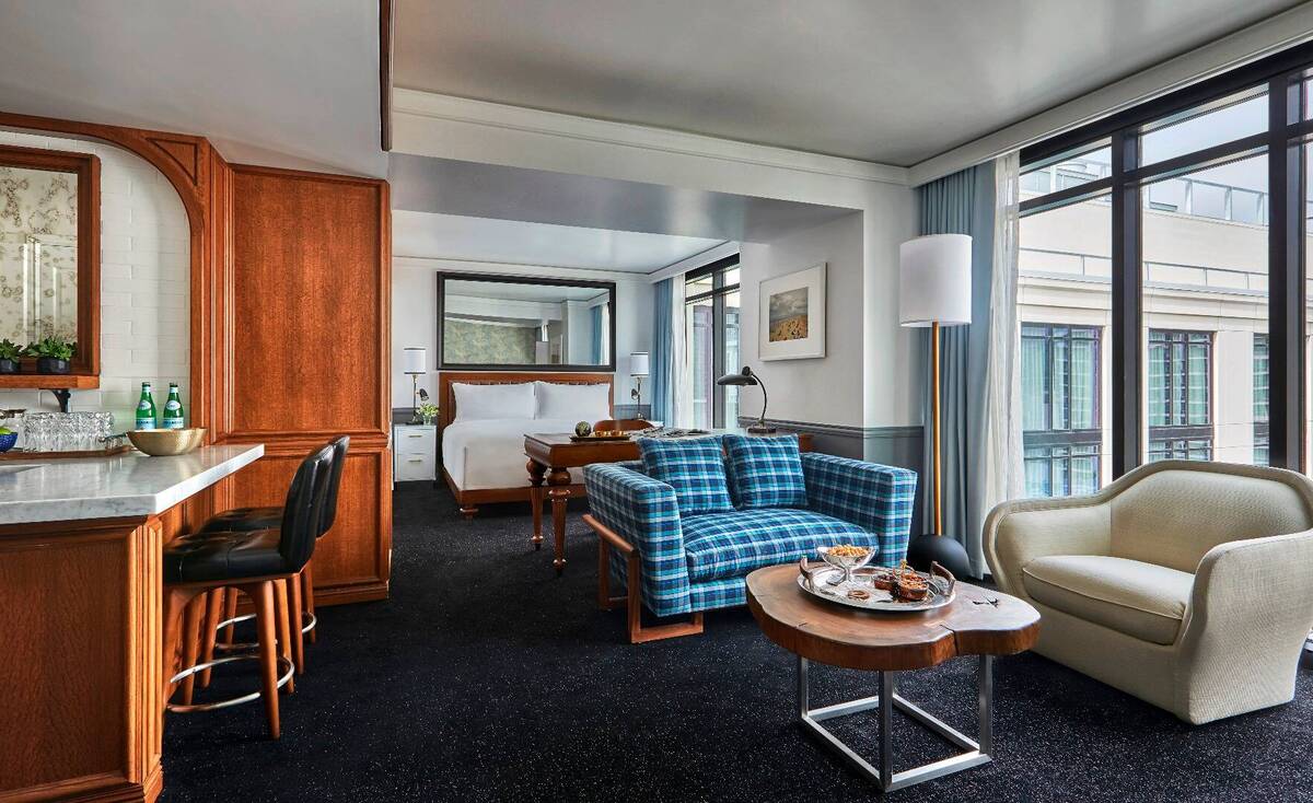 CITY VIEW ONE BEDROOM STUDIO SUITE