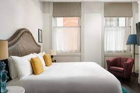 One Bedroom Corner Suite 