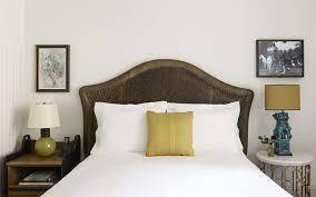 One Queen with Accessible Tub