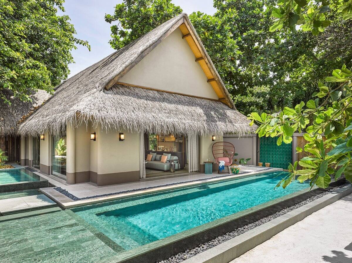 Beach Villa with Pool - King