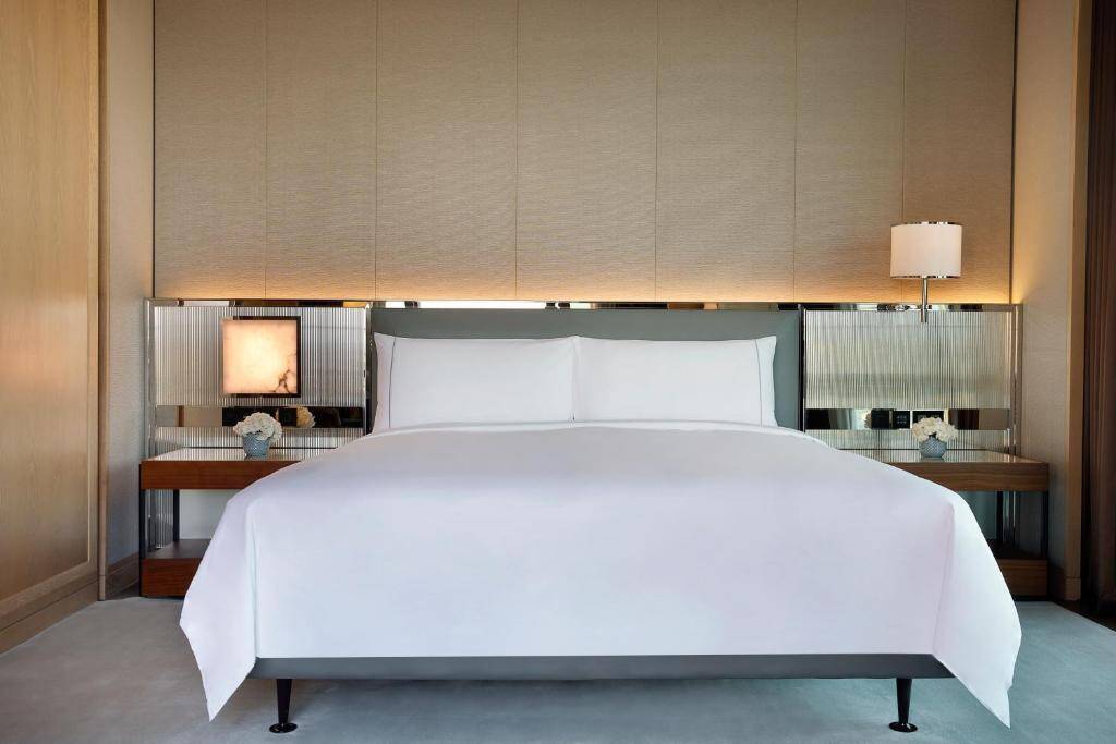 One Bedroom Horizon Suite City View