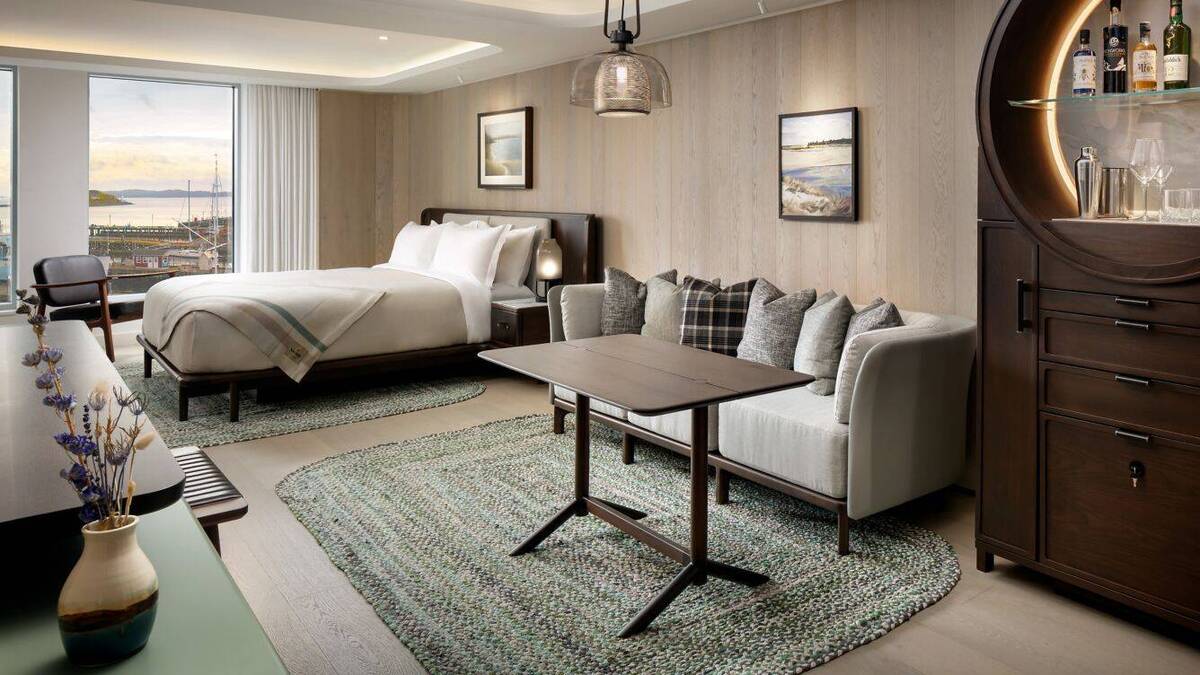 Deluxe King, Guest Room