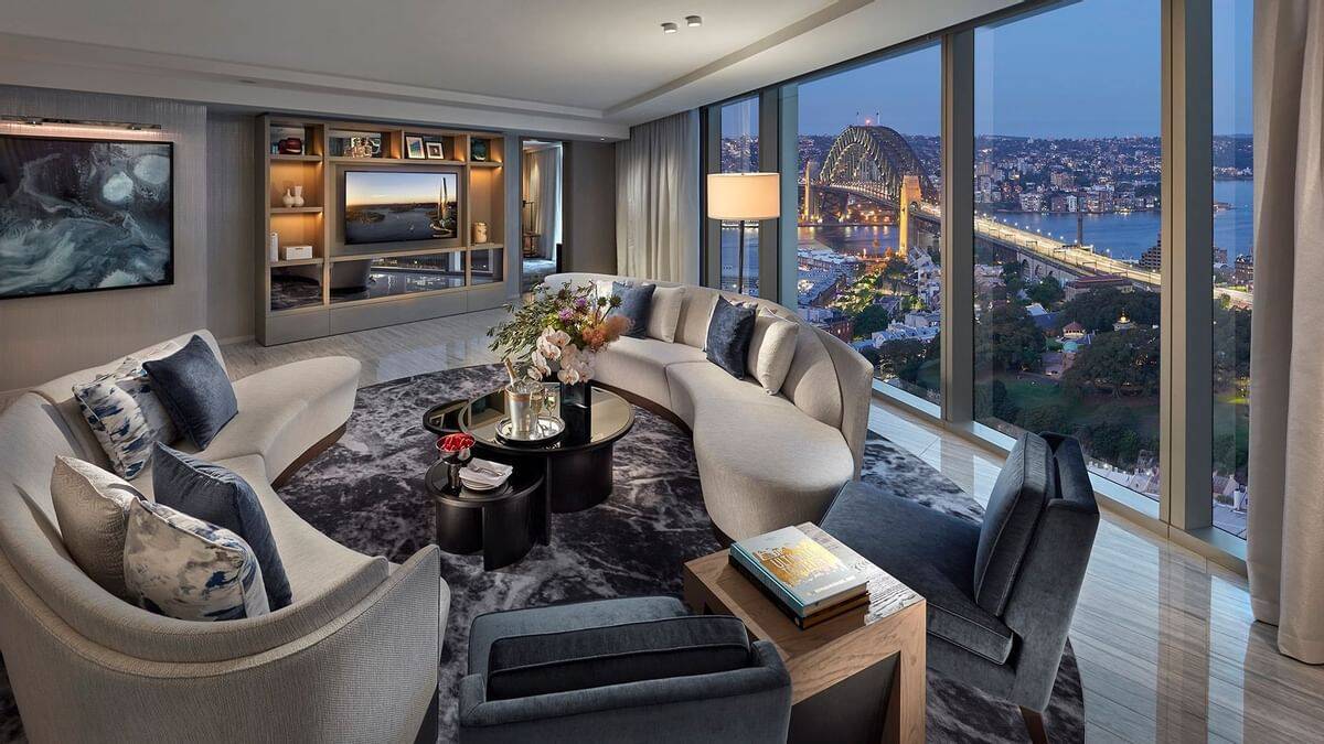 Premier Harbour Bridge Suite