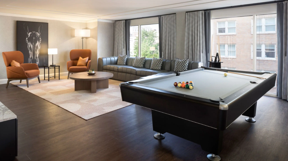 Regency Suite