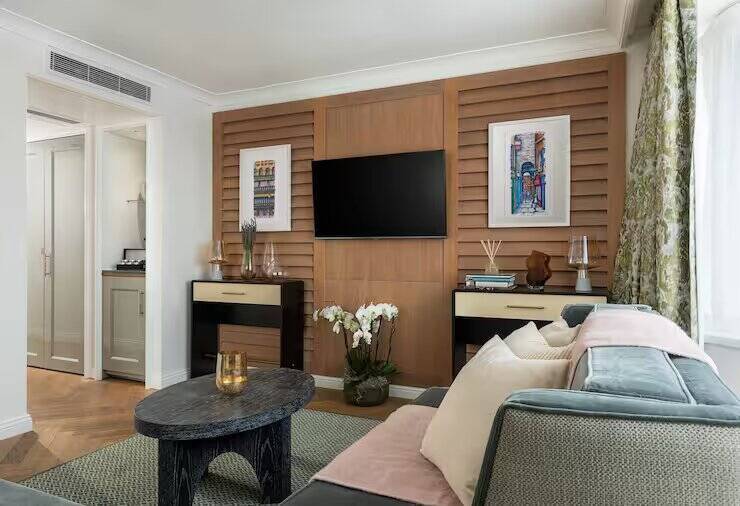 THE EARLSFORT SUITE