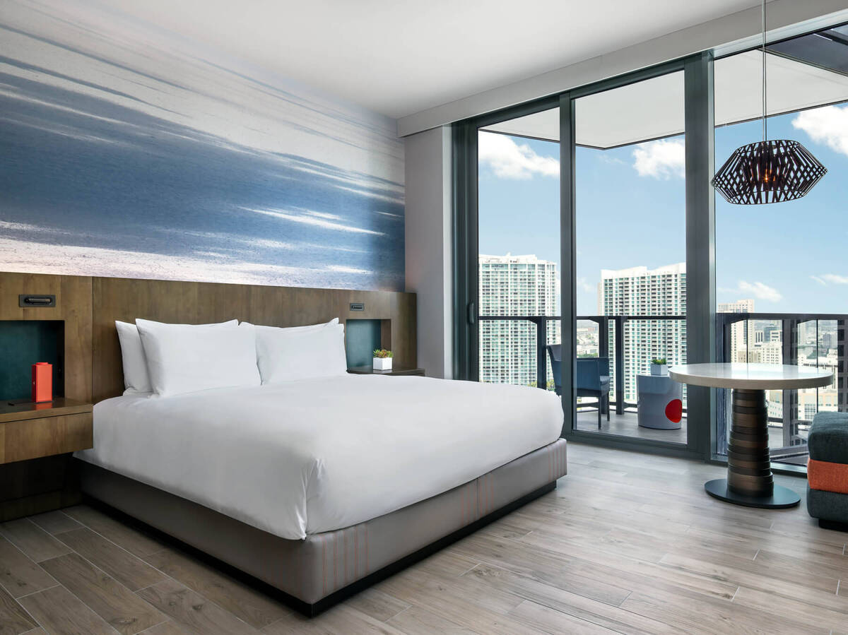 Urban King Room