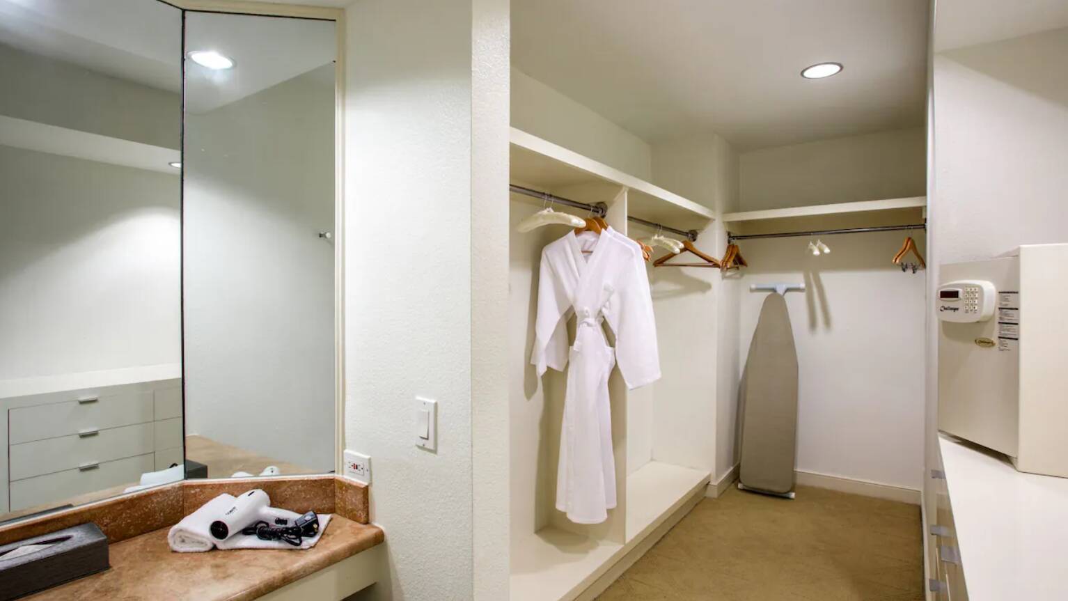 Regency Family Suite with Two Twin Beds