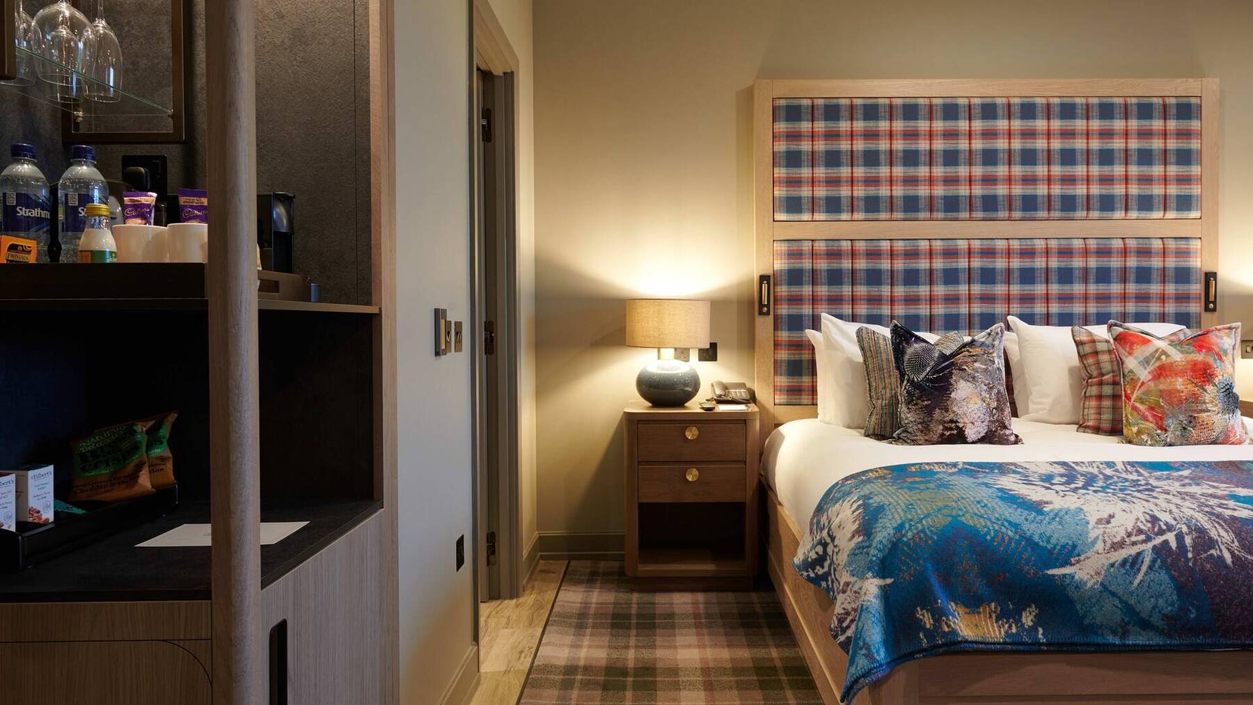 Loch View Room With Balcony