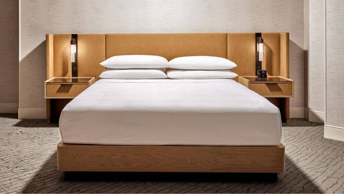 Wellness Suite, 1 King, Sofa bed, Balcony