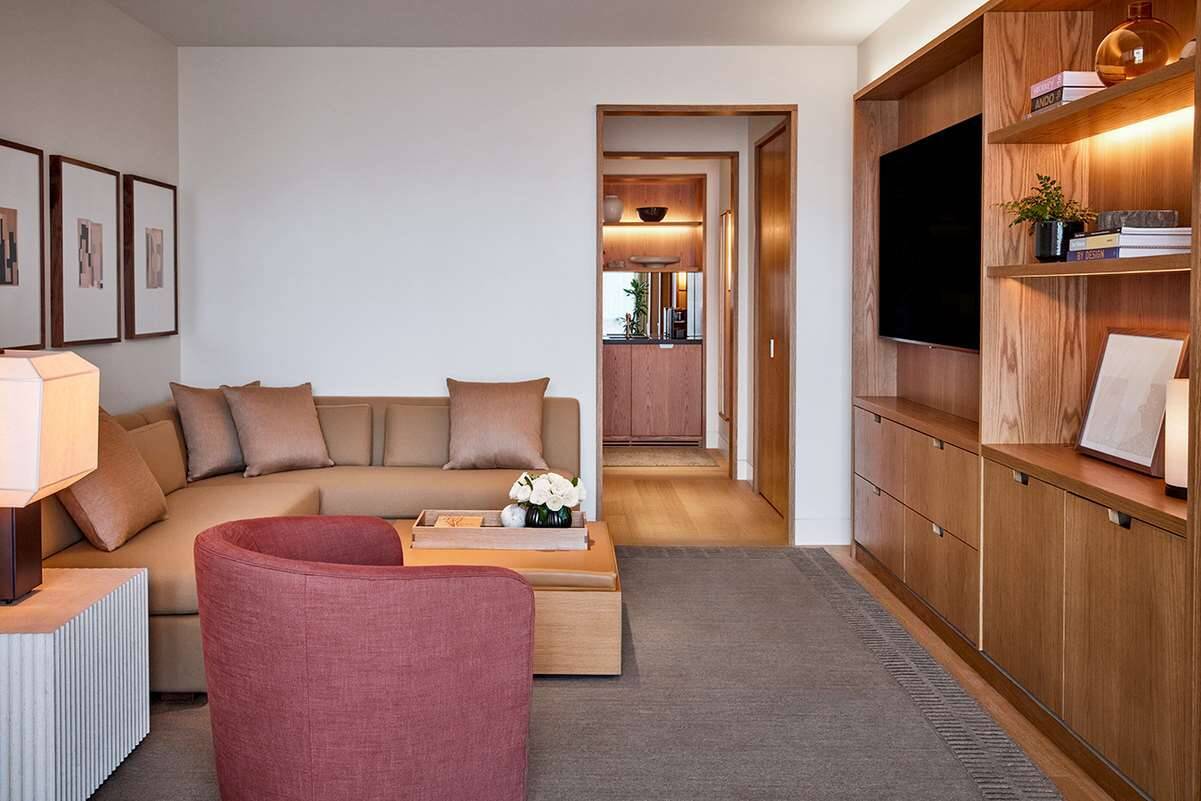 Accessible Corner One Bedroom Suite