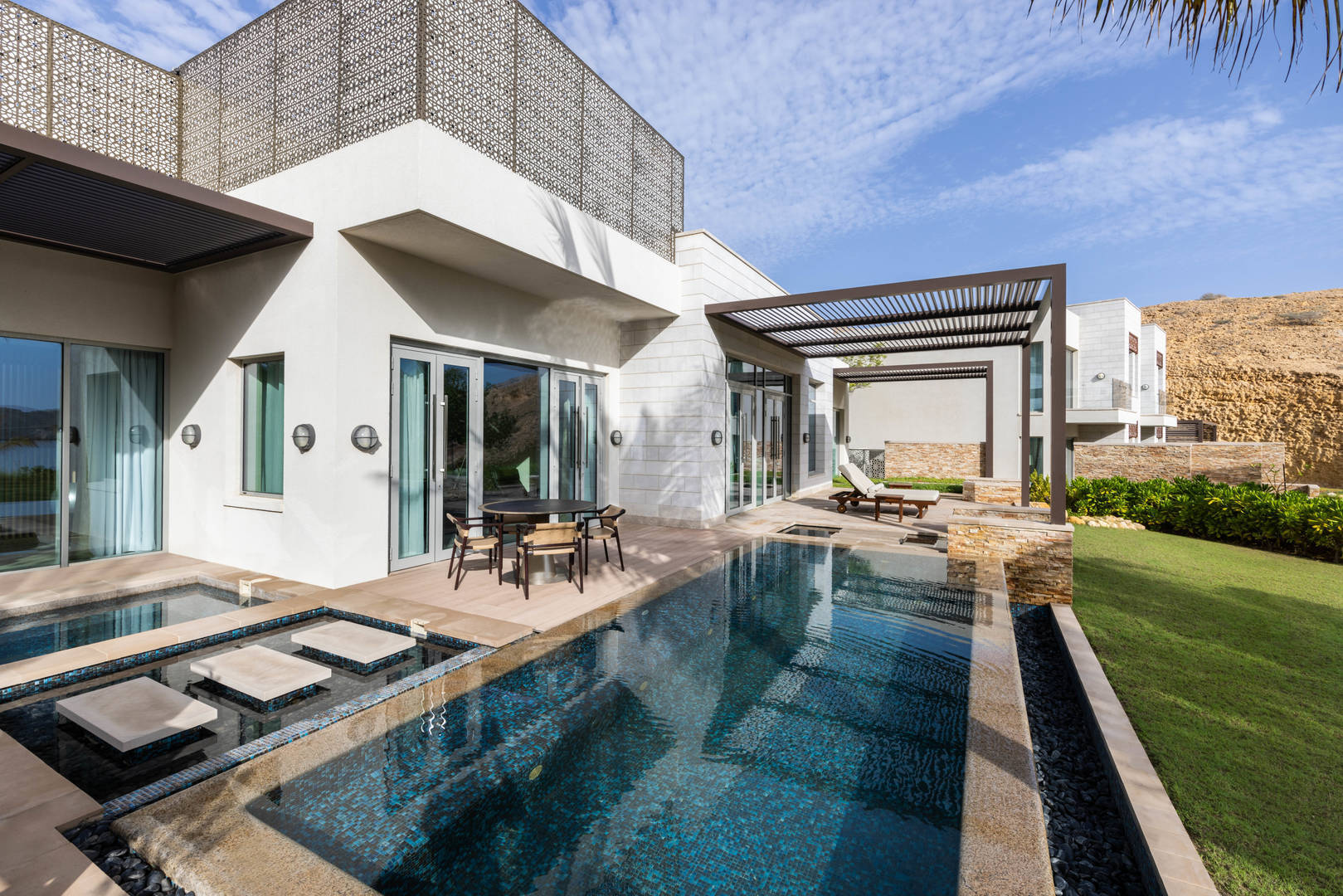 Sanctuary Ocean Villa with Garden and Pool