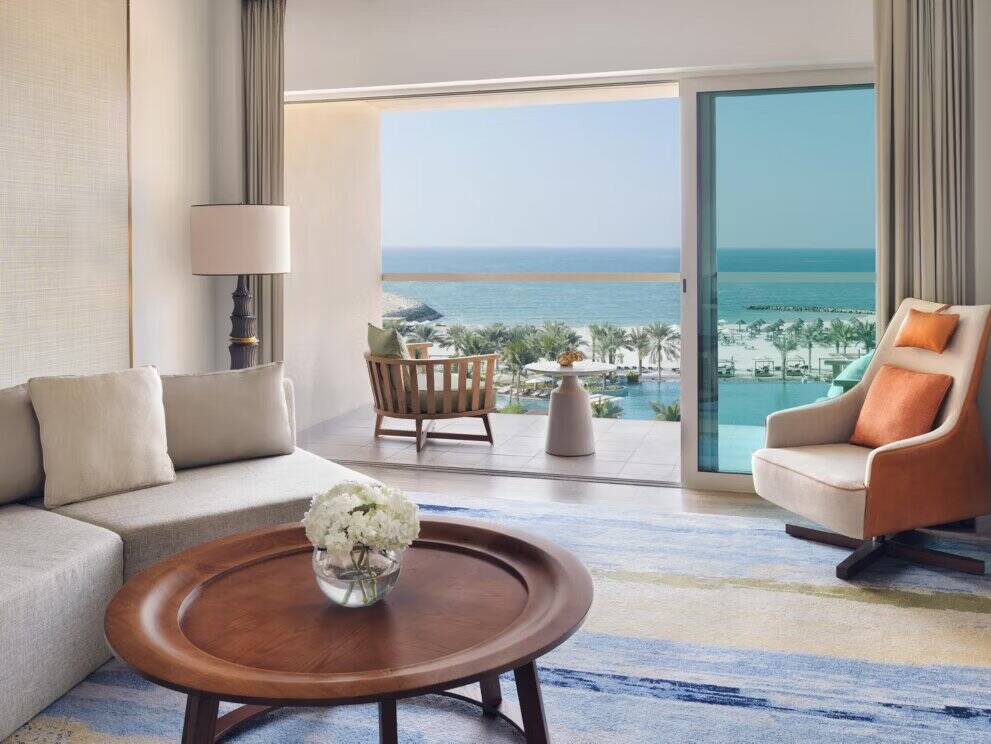 One Bedroom Suite Sea View King