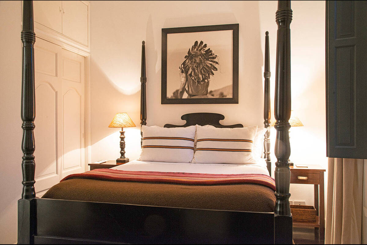 Colonial Suite