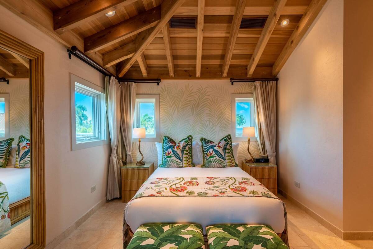 Cyan Junior Garden Suite