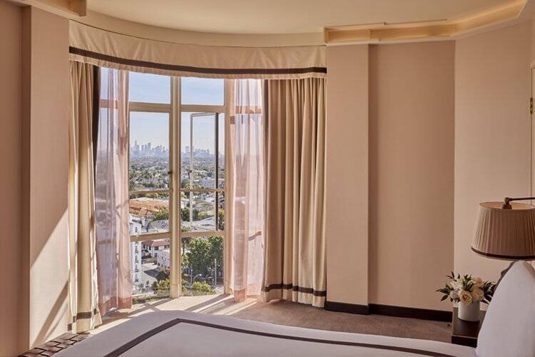 Deluxe King Suite