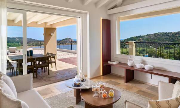 King Presidential Suite Sea View Shardana