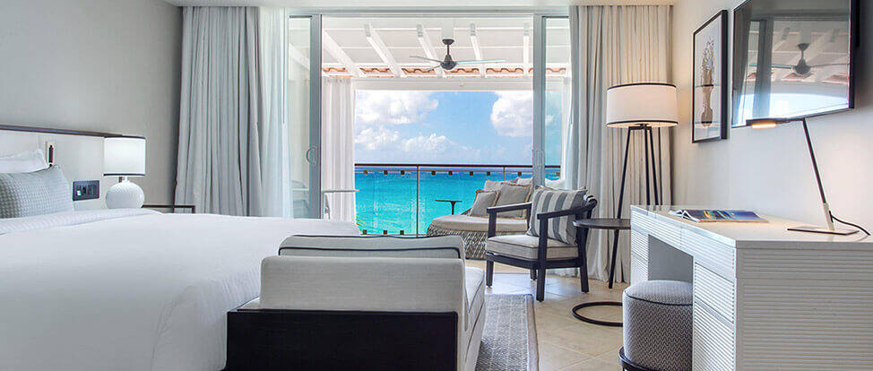 Luxury Oceanfront Room Twin