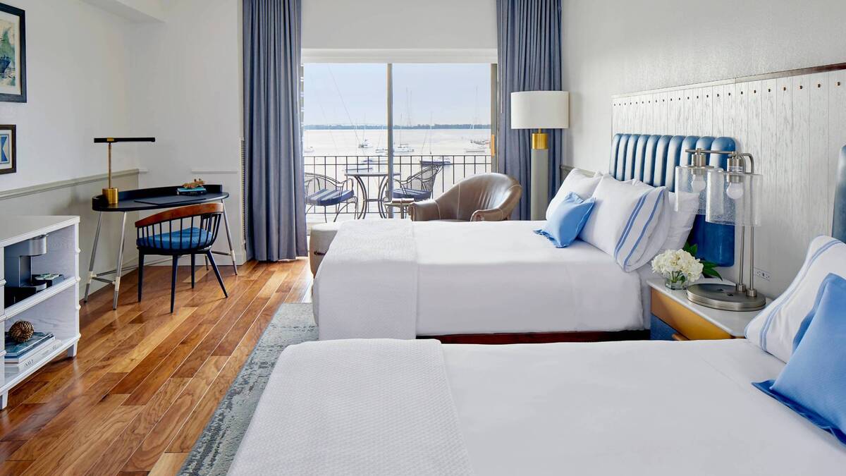 Guest Room Two Queen Waterfront, Balcony