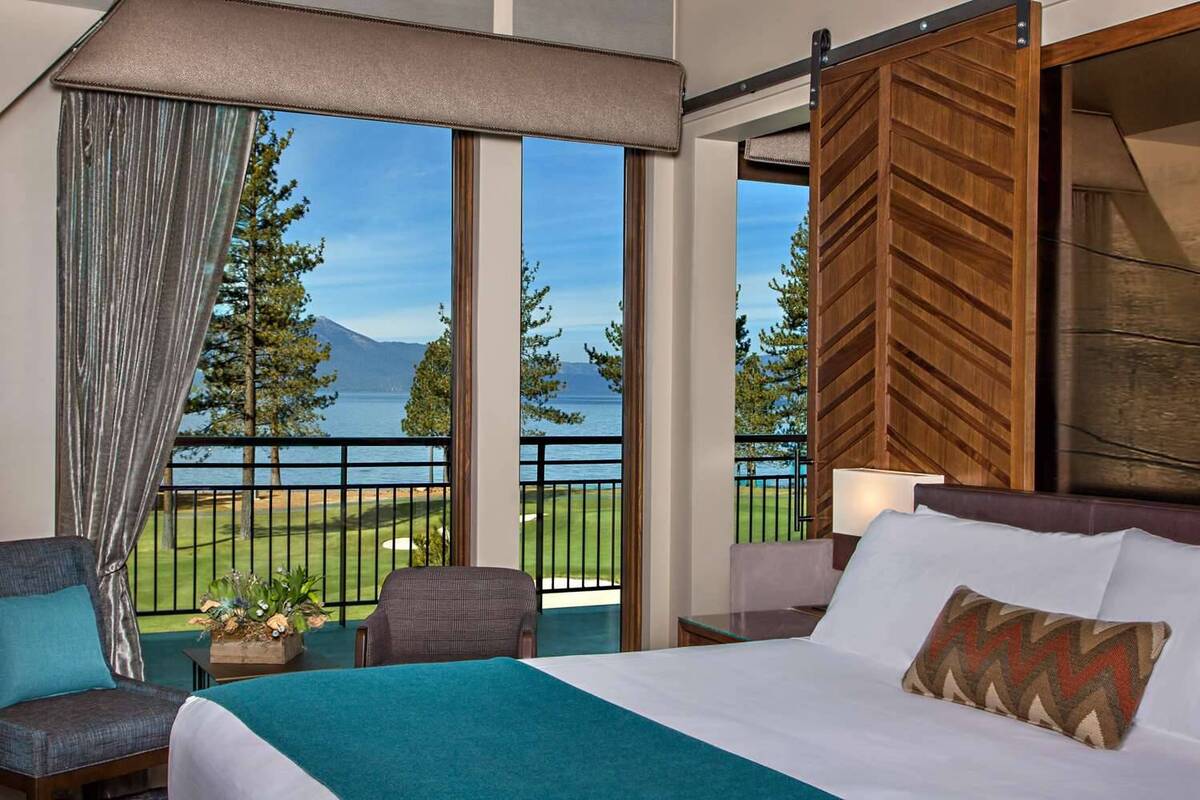 Edgewood Suite with lakeview