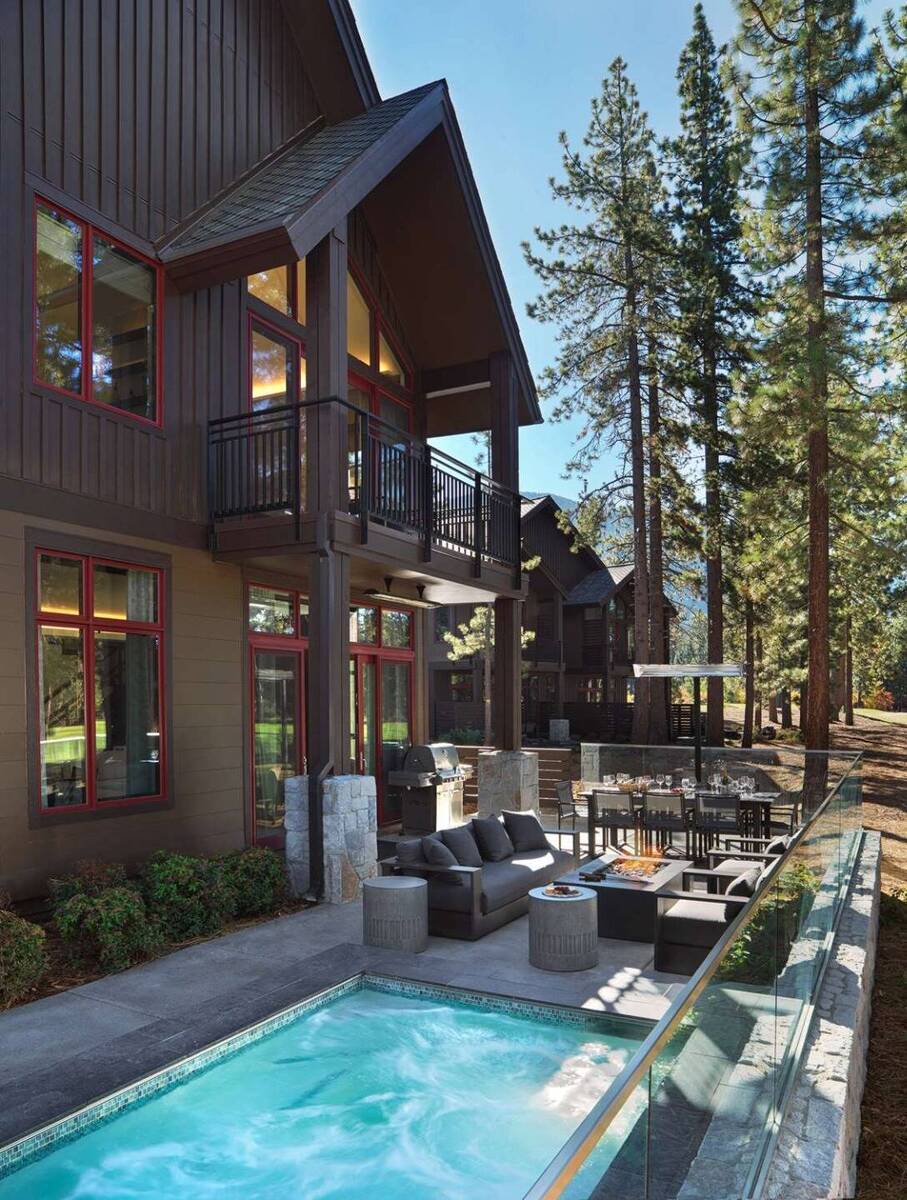Edgewood Four Bedroom Villa Suite Lakeview