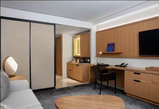  River View Suite King Mobility Access  3x3 Shower with Sofa Bed