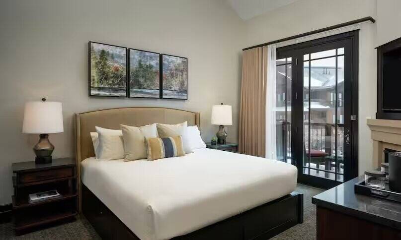  Bi-Level Four Bedroom Suite 