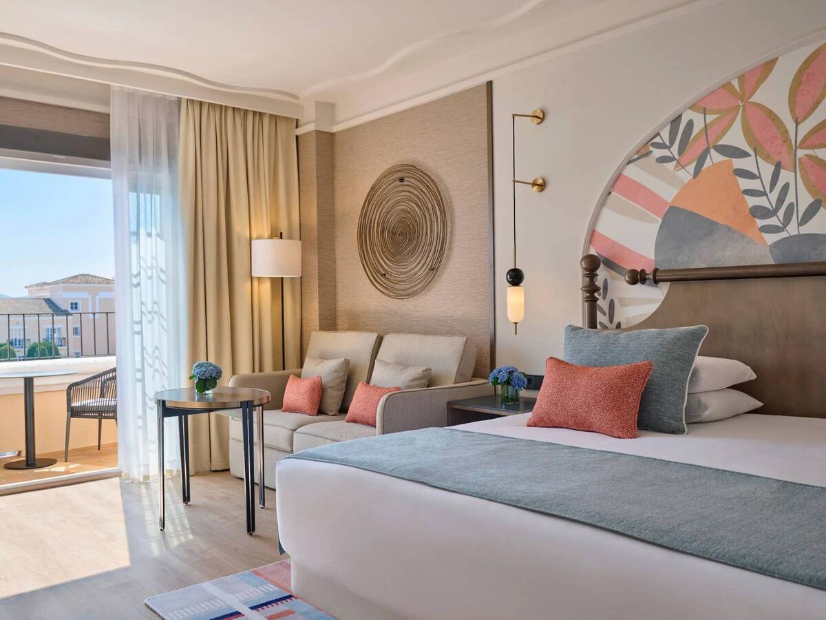 One King Bed, Golf View, Grand Terrace With Grand Club Access
