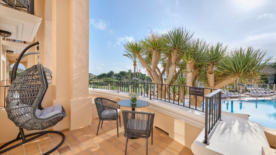 King Bed Golf View Grand Terrace With Grand Club Access