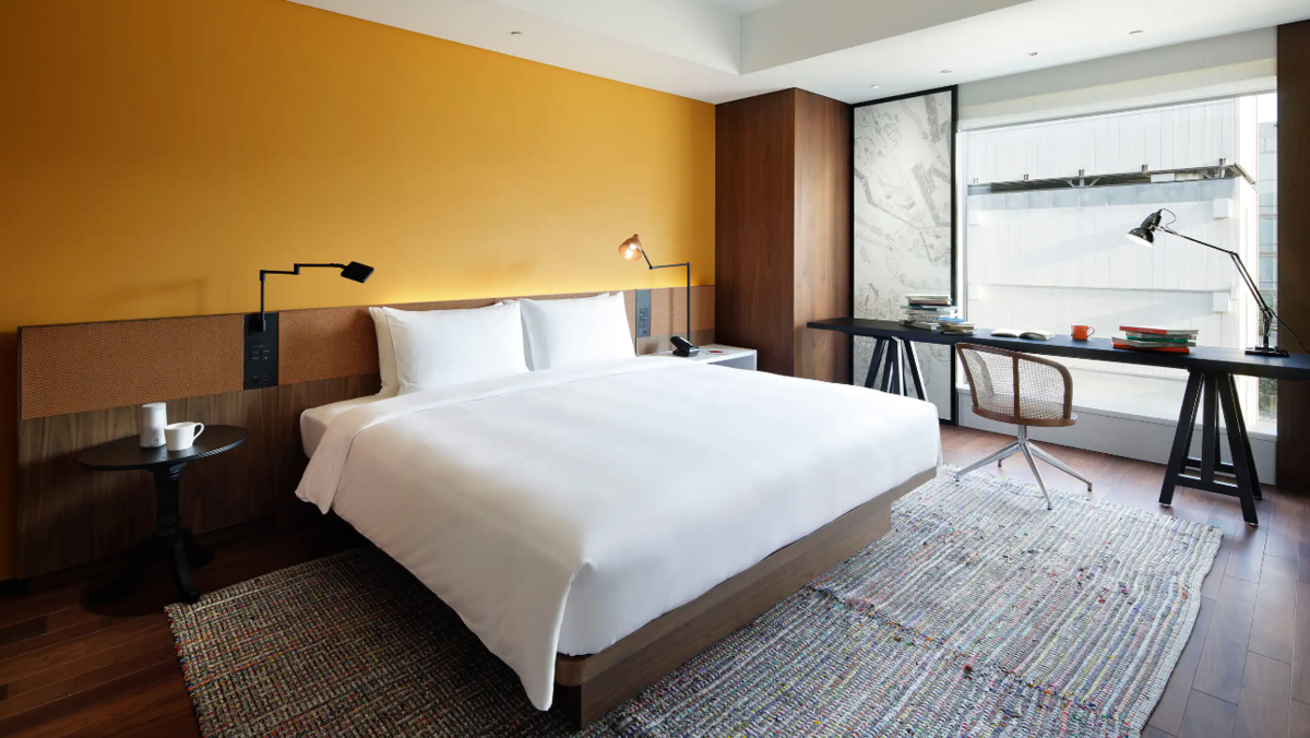 City View King Suite