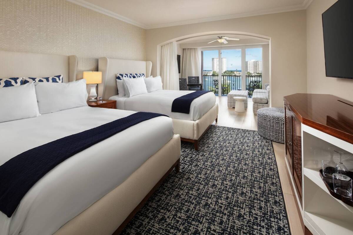 Accessible Junior Suite Double Queen with Shower
