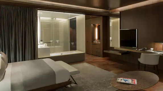 Queen Room