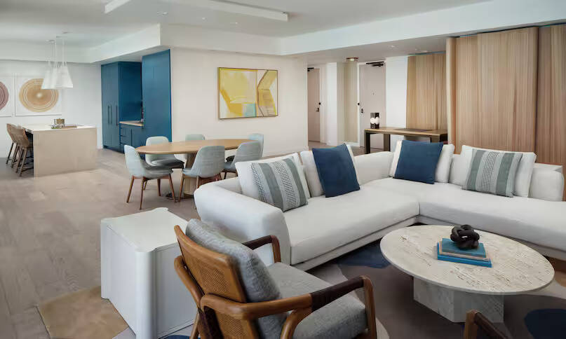 Barron Suite Lagoon View