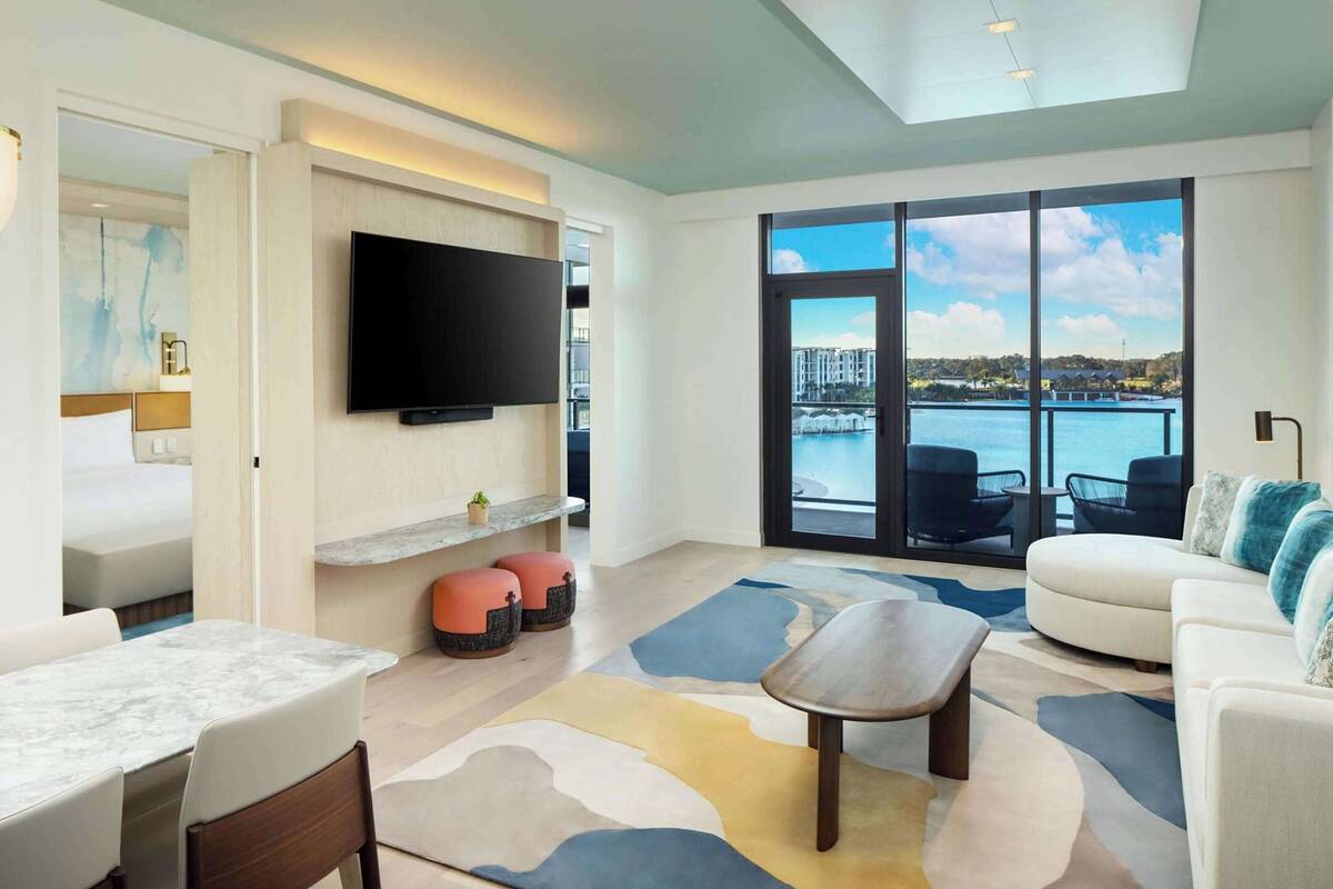 Lagoon View Suite King Bed Hearing Accessible