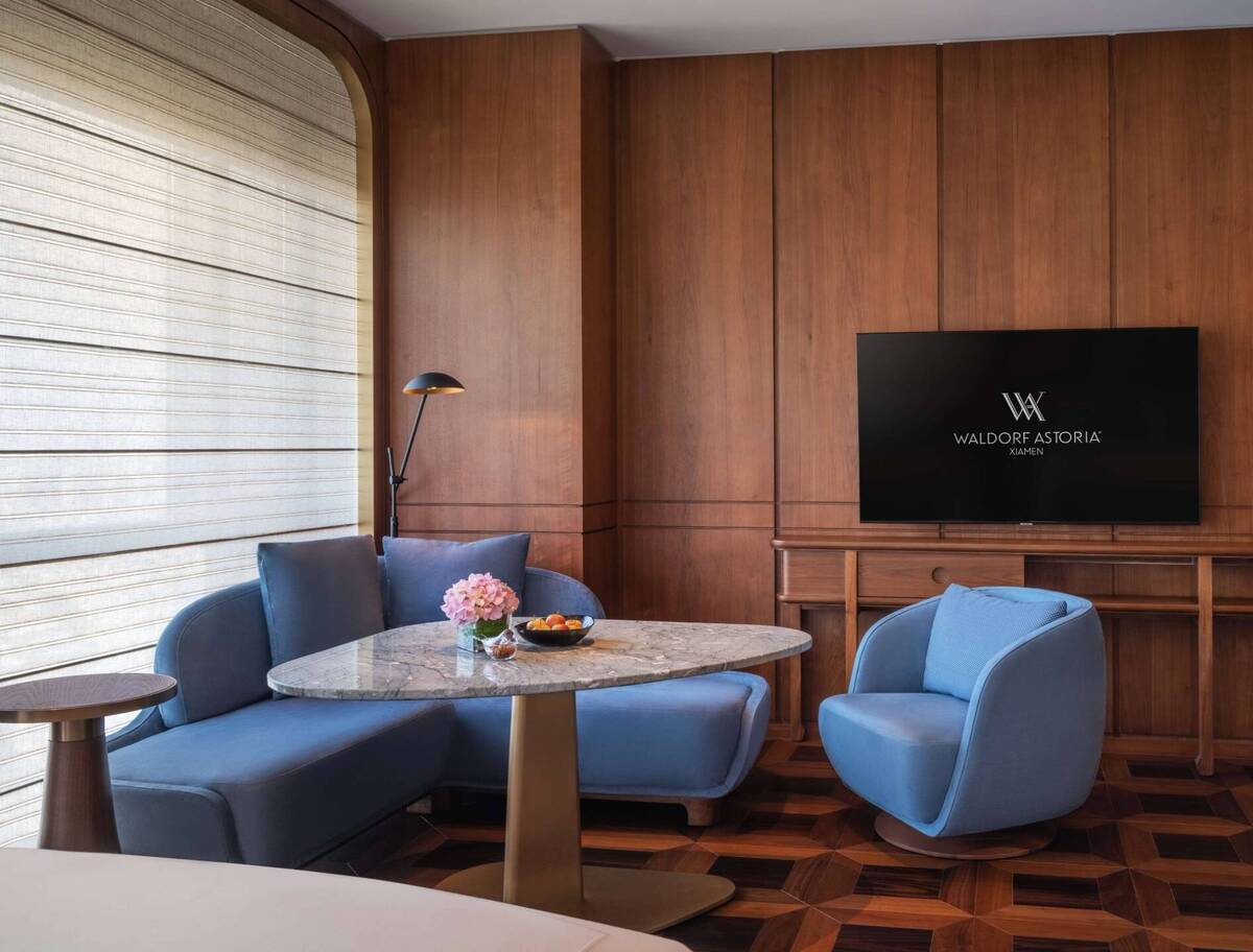 TWO QUEEN DELUXE ROOM HIGH FLOOR