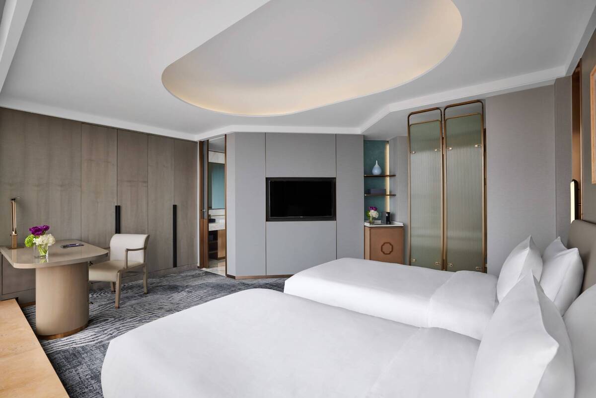 Twin Deluxe Room