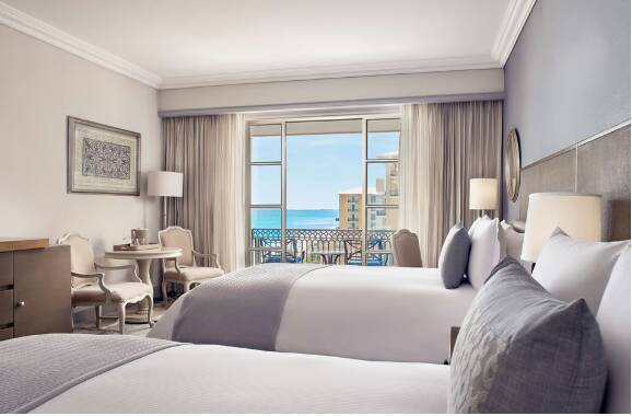 Deluxe King Seaside Room 