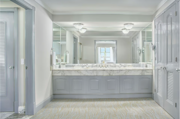 Club Seafront Suite 