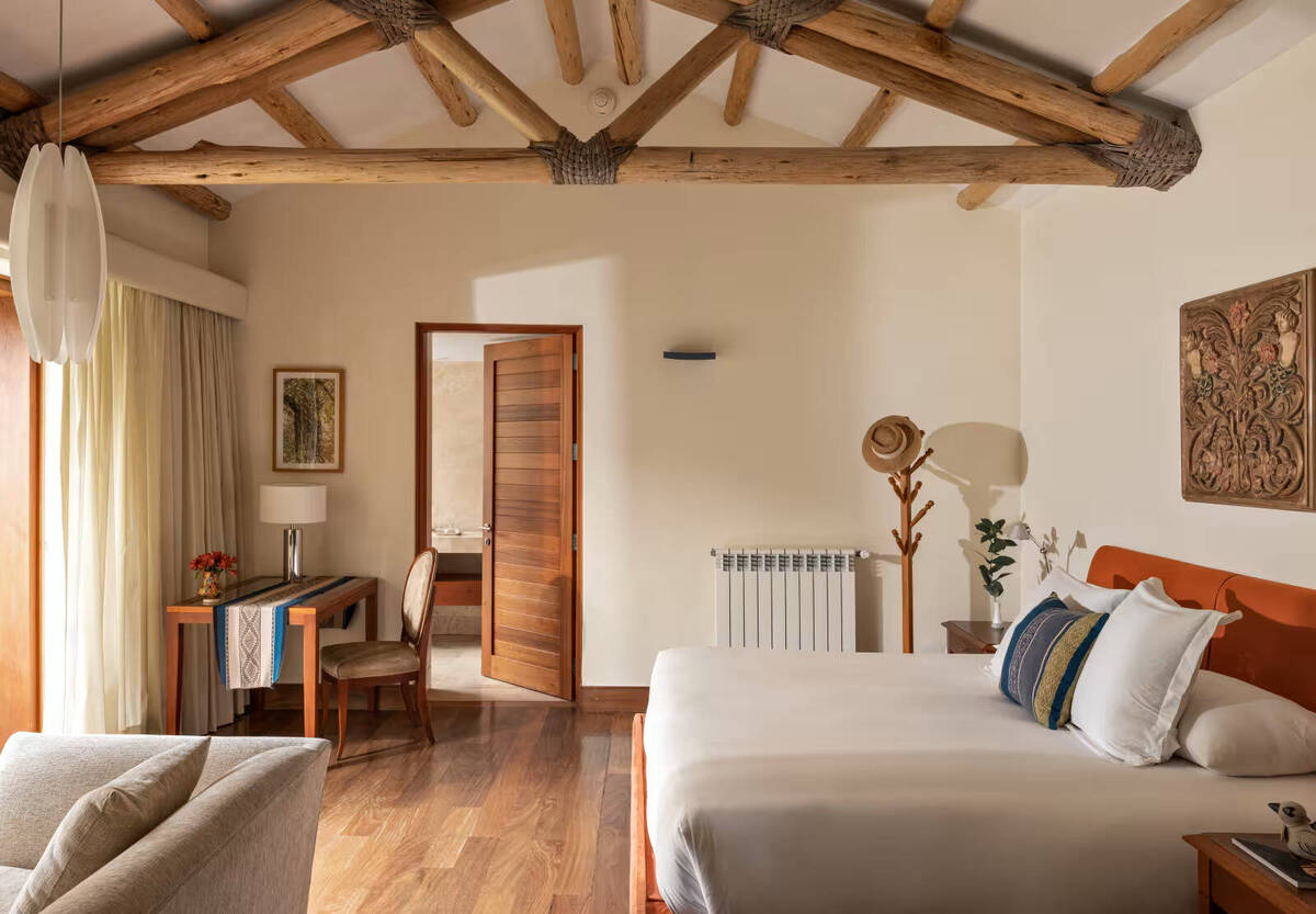 Garden Junior Suite - King Bed