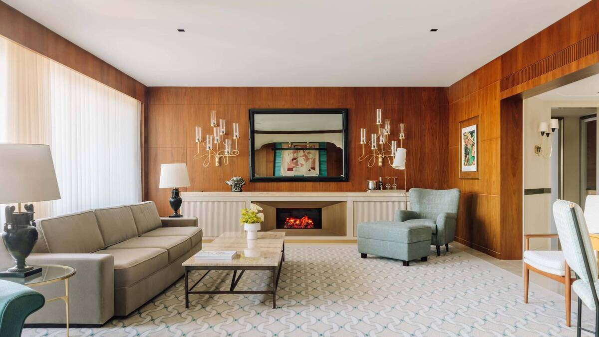 Almada Negreiros Suite