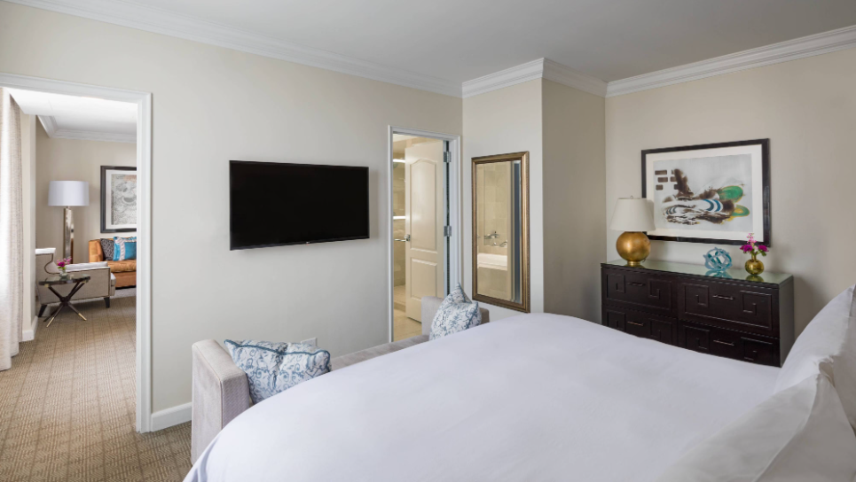 Executive Suite One Bedroom Suite City View