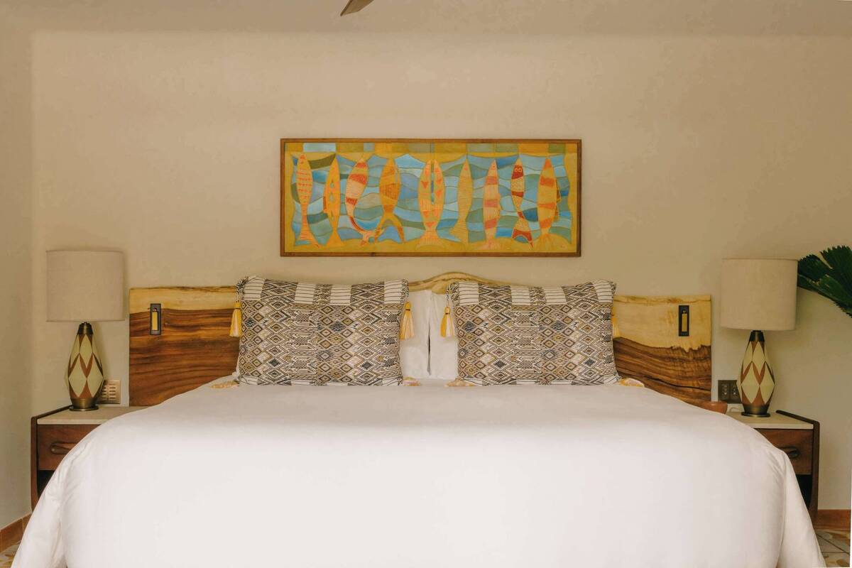 Deluxe Garden View Room King or Twin