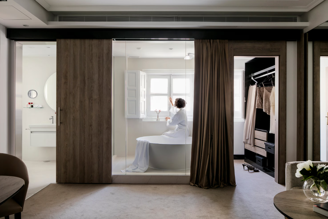 One Bedroom Suite RedLevel
