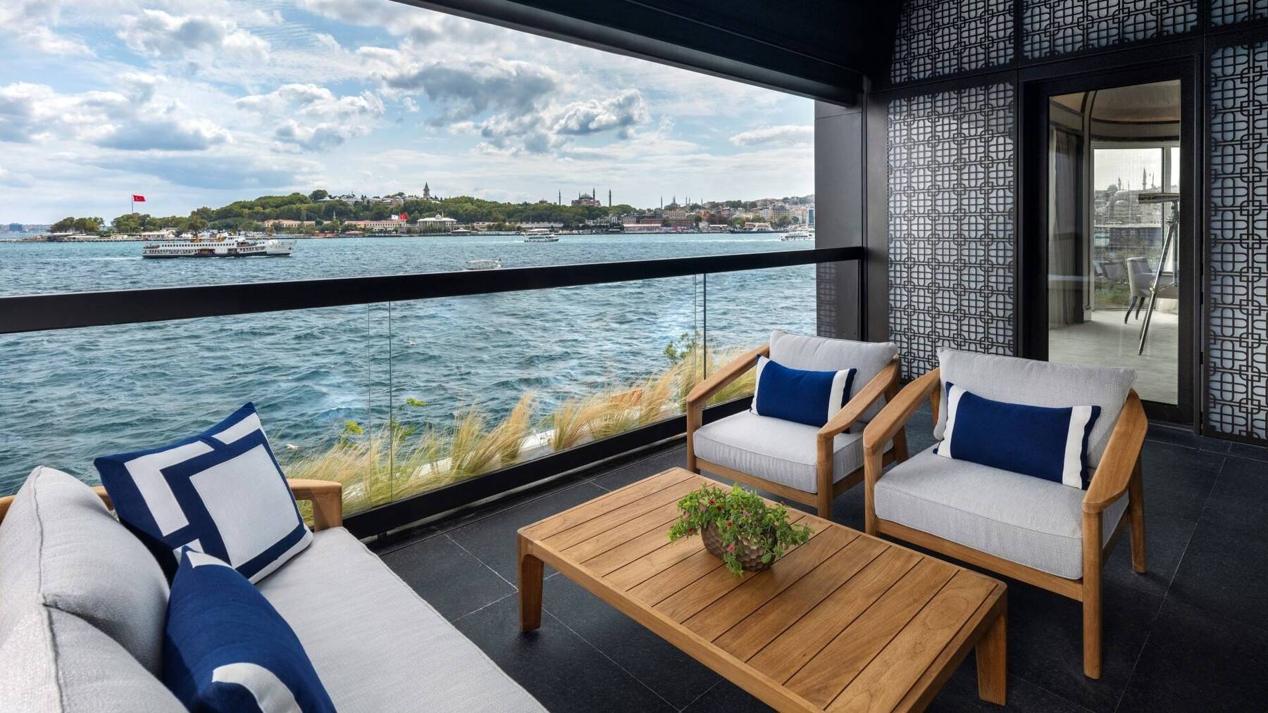 Premier Bosphorus Suite with Balcony King