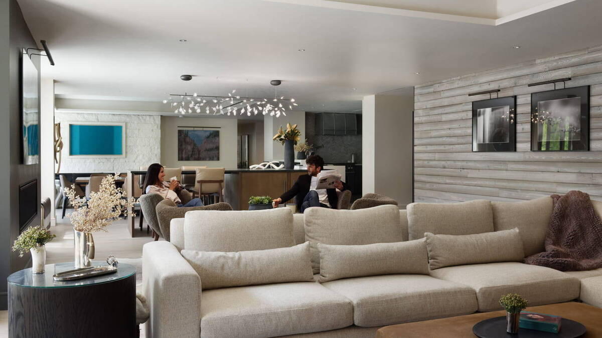 Lover's Leap 6-bedroom Residence